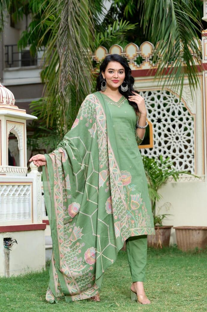 Floral Printed Kurta Set